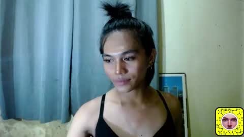 Snapshot of miss_cea_xoxo chatting on 05/27/26, 11:18 Cea online show from 05/27/26, 11:18