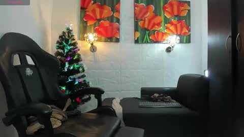 Snapshot of miss_clarepocahose chatting on 12/21/25, 04:58 Clare PocaHose online show from 12/21/25, 04:58