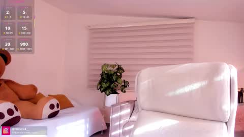 Snapshot of miss_curazao chatting on 12/01/25, 12:32 CANDELA CASTRO online show from 12/01/25, 12:32