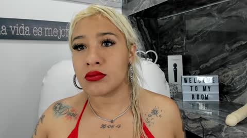 Snapshot of miss_danika chatting on 02/01/25, 10:59 Danika online show from 02/01/25, 10:59