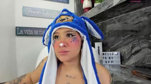 Snapshot of miss_danika chatting on 10/30/25, 11:00 Danika online show from 10/30/25, 11:00