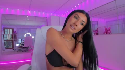 miss_diamond__ online show from 04/04/26, 07:28
