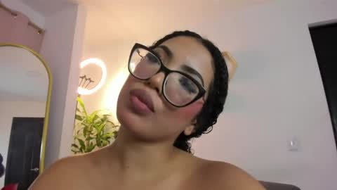 Snapshot of miss_ebony77 chatting on 04/16/26, 11:51 ebonny sexy online show from 04/16/26, 11:51