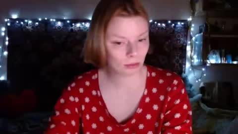 Snapshot of miss_elistia_ chatting on 12/04/24, 05:33 Elis online show from 12/04/24, 05:33