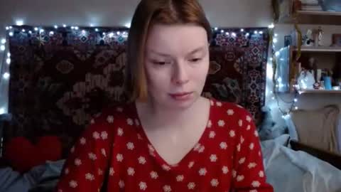 Snapshot of miss_elistia_ chatting on 12/27/24, 11:50 Elis online show from 12/27/24, 11:50