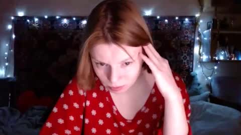 Snapshot of miss_elistia_ chatting on 12/28/24, 07:11 Elis online show from 12/28/24, 07:11
