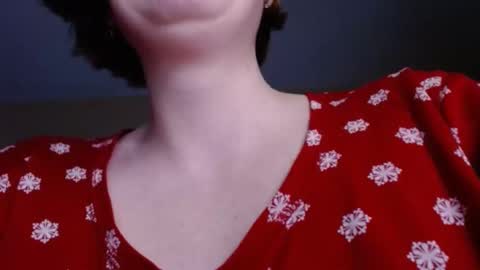 Snapshot of miss_elistia_ chatting on 01/13/25, 03:04 Elis online show from 01/13/25, 03:04