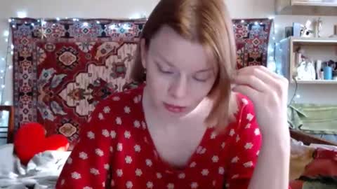 Snapshot of miss_elistia_ chatting on 02/25/25, 12:24 Elis online show from 02/25/25, 12:24