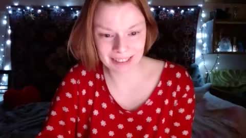 Snapshot of miss_elistia_ chatting on 02/27/25, 03:59 Elis online show from 02/27/25, 03:59