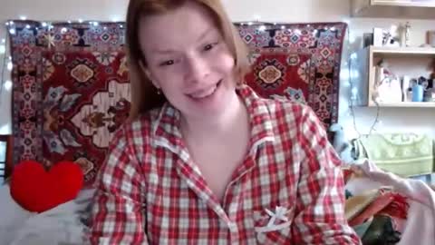 Snapshot of miss_elistia_ chatting on 03/05/25, 07:05 Elis online show from 03/05/25, 07:05