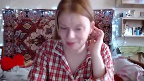 Snapshot of miss_elistia_ chatting on 03/07/25, 10:56 Elis online show from 03/07/25, 10:56