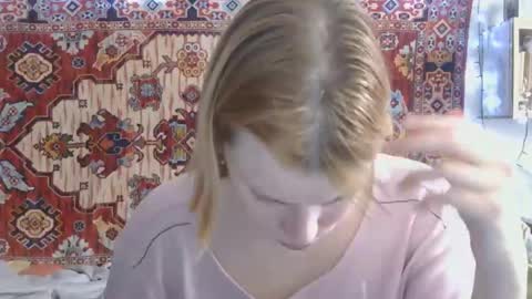 Snapshot of miss_elistia_ chatting on 03/24/26, 11:04 Elis online show from 03/24/26, 11:04