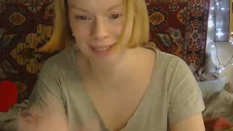 Snapshot of miss_elistia_ chatting on 06/03/26, 11:13 Elis online show from 06/03/26, 11:13