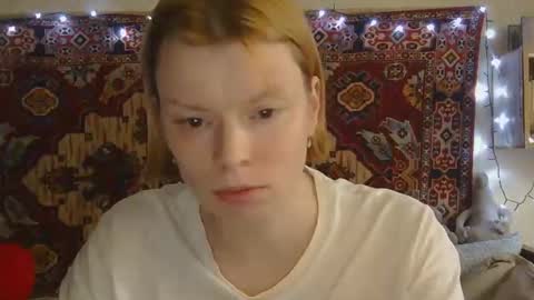 Snapshot of miss_elistia_ chatting on 06/08/26, 11:10 Elis online show from 06/08/26, 11:10