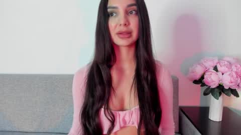 Snapshot of miss_emilyy chatting on 09/11/25, 01:39 Emily online show from 09/11/25, 01:39