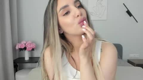 Emily online show from 04/29/26, 11:33