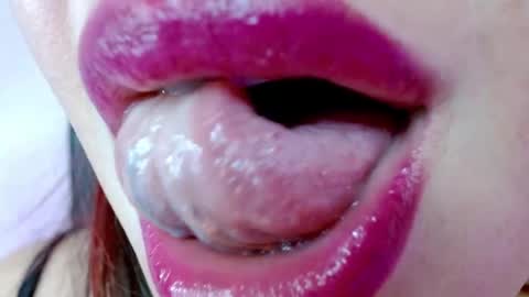 Miss Evoleth online show from 02/28/25, 08:20