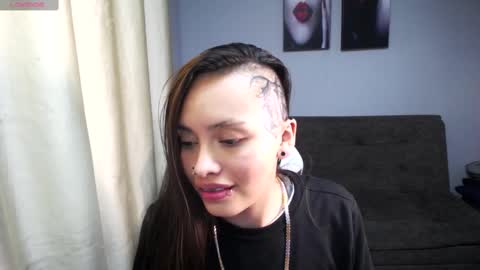 Snapshot of miss_foxxy_ chatting on 10/05/25, 05:17 miss_foxxy_ online show from 10/05/25, 05:17
