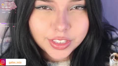 Snapshot of miss_galaxxia chatting on 11/12/25, 09:58 Elisabeth IG galax xxia online show from 11/12/25, 09:58