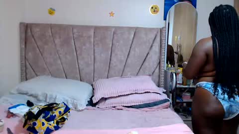 Snapshot of miss_godess chatting on 07/10/26, 04:28 miss_godess online show from 07/10/26, 04:28
