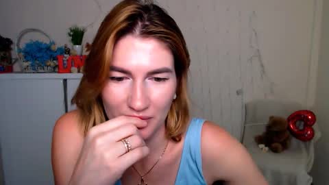 Hellen online show from 11/27/25, 07:21