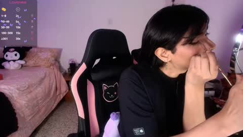 Snapshot of miss_hikikomori chatting on 11/03/25, 03:52 Asami  online show from 11/03/25, 03:52