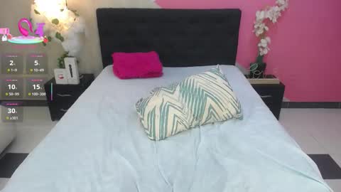 miss_honey1 online show from 09/11/25, 01:49