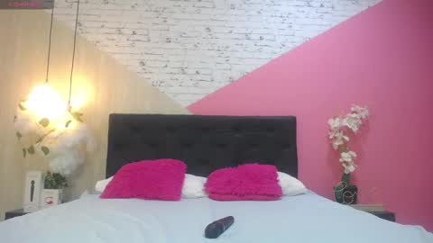 miss_honey1 online show from 09/17/25, 11:28