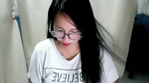 Snapshot of miss_honeyxxx chatting on 06/16/26, 01:52 miss_honeyxxx online show from 06/16/26, 01:52