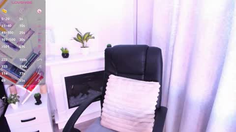 Snapshot of miss_jollie chatting on 10/04/25, 08:34 miss_jollie online show from 10/04/25, 08:34