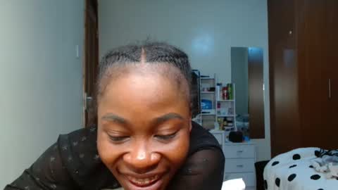 Miss Kiarrafit online show from 12/08/24, 04:18