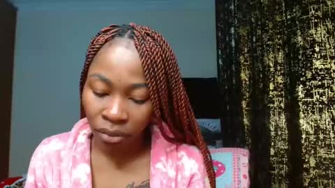 Miss Kiarrafit online show from 02/08/25, 01:43