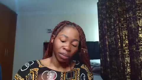 Miss Kiarrafit online show from 02/11/25, 05:58