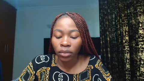 Miss Kiarrafit online show from 02/12/25, 05:58