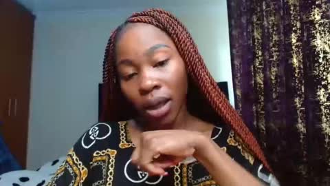 Miss Kiarrafit online show from 02/14/25, 04:37