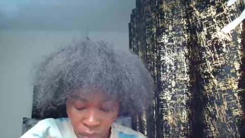 Miss Kiarrafit online show from 02/18/25, 10:58