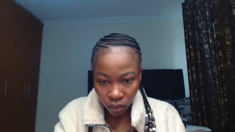 Miss Kiarrafit online show from 03/05/25, 08:43