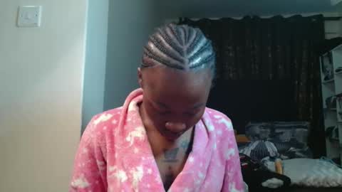 Miss Kiarrafit online show from 02/10/26, 09:24