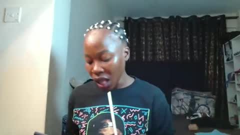 Miss Kiarrafit online show from 02/15/26, 10:03