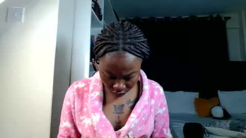 Snapshot of miss_kiarrafit chatting on 06/09/26, 05:41 Miss Kiarrafit online show from 06/09/26, 05:41