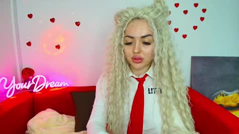 Snapshot of miss_kiten chatting on 02/01/25, 07:34 miss_kiten online show from 02/01/25, 07:34