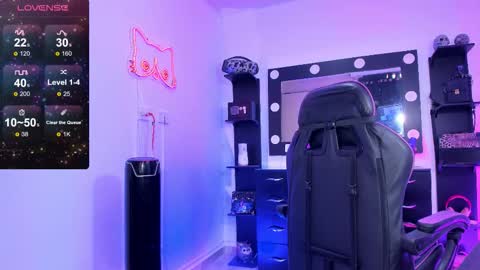 Miss Kittyn online show from 10/31/25, 06:09