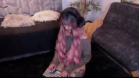 Miss koko online show from 10/27/25, 11:52