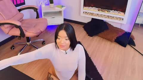 Snapshot of miss_koko_ chatting on 05/18/26, 01:24 Miss koko online show from 05/18/26, 01:24
