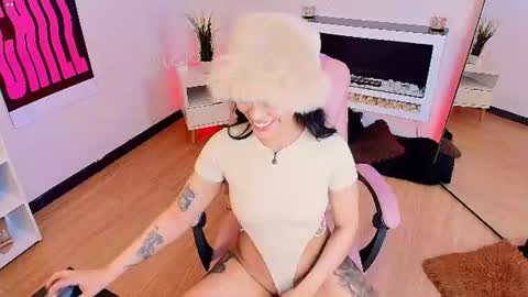 Snapshot of miss_koko_ chatting on 06/13/26, 03:37 Miss koko online show from 06/13/26, 03:37