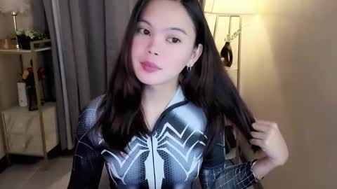 miss_kyrstyn online show from 04/17/26, 04:32