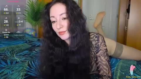 Snapshot of miss_leee chatting on 03/03/25, 09:55 Laura online show from 03/03/25, 09:55