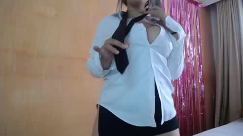Snapshot of miss_lilieth chatting on 03/08/26, 04:00 lilieth online show from 03/08/26, 04:00