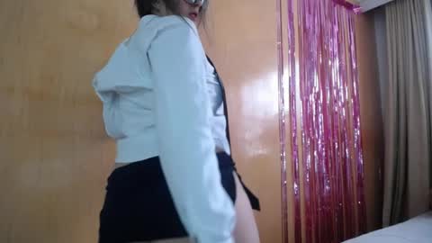 Snapshot of miss_lilieth chatting on 04/06/26, 10:54 lilieth online show from 04/06/26, 10:54