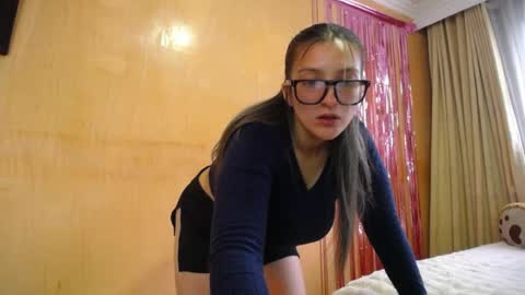 Snapshot of miss_lilieth chatting on 05/04/26, 02:13 lilieth online show from 05/04/26, 02:13